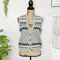 ノルディック柄前開きベスト【M】ニット　チョッキ　袖なしカーディガン　韓国