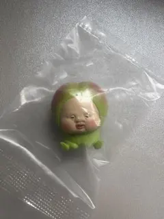 こびとづかんおすわりマスコット　スモモノウチ