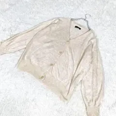 薄手生地カーディガン　長袖　Mサイズ　ベージュ〜クリーム色