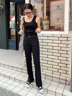 シマロン　ブーツカットストレッチ黒パンツのサムネイル