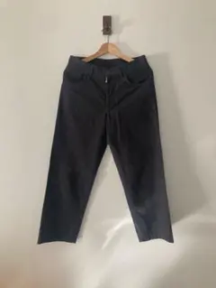 ARMANI COLLEZIONI パンツ　ポルトガル製のサムネイル
