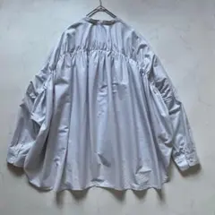 美品　mizuiro ind ミズイロインド バックギャザーワイドシャツのサムネイル