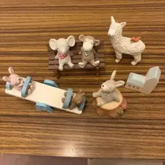 ノーティーアニマル　置き物