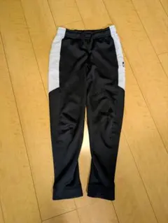週末値下げ　Nikeジャージ　 ロングパンツ 150