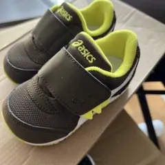 asics キッズスニーカー 13.5cm