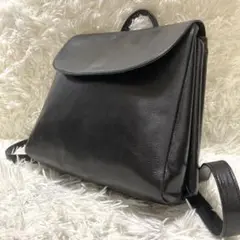 美品✨B.stuff ビースタッフ　レザーリュック　黒　フラップ
