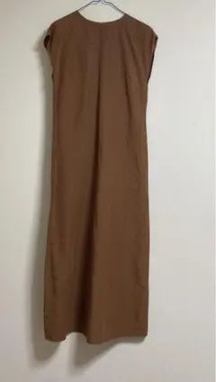 春夏用ロングワンピース 茶色