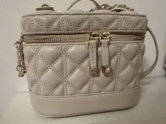 RANDA ランダ キルティング2WAYバニティバッグ クリーム