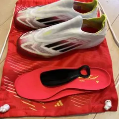 2026年最新】アディダスサッカースパイク紐なしの人気アイテム - メルカリ