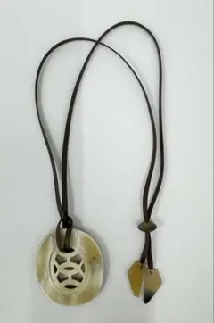 水牛角　アンティーク　ネックレス