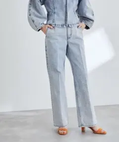 adam et rope センタープレスフレアデニム アダムエロペ デニム ADAM ET ROPE'（アダムエロペ）の「＜逸品シリーズ＞センター