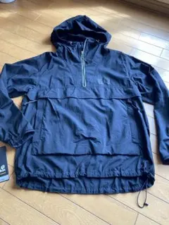 Jack Wolfskin 黒 ナイロンジャケット フード付き