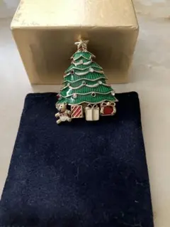 クリスマスツリーブローチ