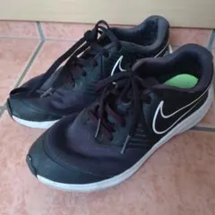 NIKE ナイキ スターランナー シューズ