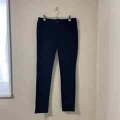 スリムフィット 黒パンツ ゴム入りウエスト