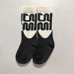 【新品】Yonkon ヨンコン ロゴソックス 靴下 12-15cm S ブラック