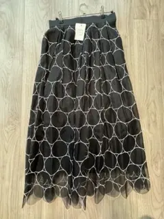 She Tokyo サークル刺繍 フレアスカート ブラックのサムネイル