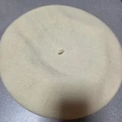 美品！クリーム色 白色 ベレー帽 100%ウール