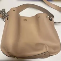 GUESS レザーショルダー ハンドバッグ ベージュ