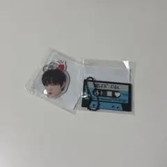 treasure ジフン 顔アクキー カセット