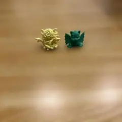 ゴジラ　消しゴム　2体セット