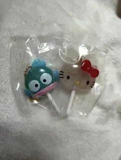 サンリオ　カラフルキャンディチャーム　キティ　ハンギョドン