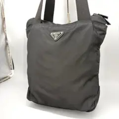 美品✨PRADA トートバッグ ハンド 三角ロゴ テスートナイロン 黒のサムネイル