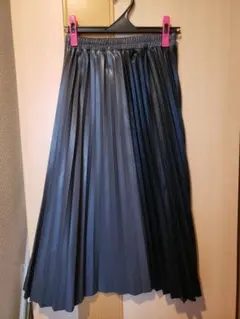 アズノゥアズドゥバズ バイカラーVレザースカート