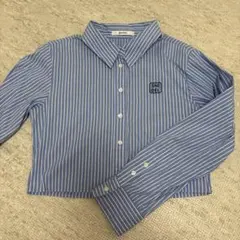 SNIDEL★ストライプ クロップドシャツ　ブラウス　ブルー　短丈のサムネイル