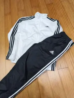 アディダス メンズ ウインドブレーカー 裏起毛　上下 Mサイズ 中古品