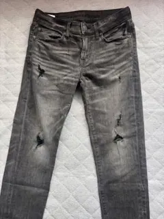 AMERICAN EAGLE ダメージジーンズ