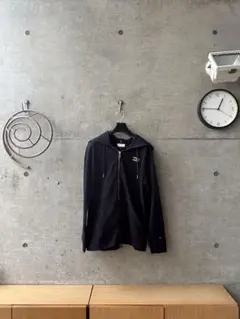 トミーヒルフィガーTOMMY HILLFIGER パーカー