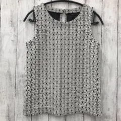 【 Banana Republic 】幾何学模様ノースリーブトップス Sサイズ