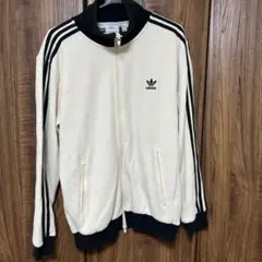 adidas トラックジャケット ワッフル素材　白のサムネイル