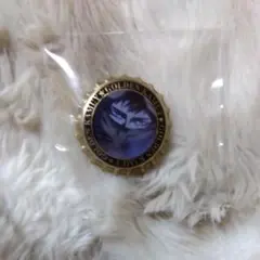 ゴールデンカムイ ヴァシリ 王冠ピンバッジ