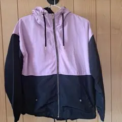 スポーツウェア　ウィンドブレーカー