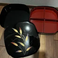 漆　黒　重箱 2段　4つ仕切り付き