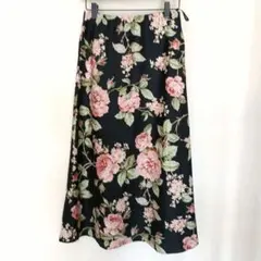 ローラアシュレイ　バラ柄スカート　黒　タグ無し未使用品