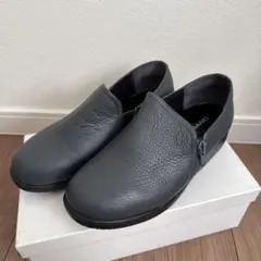 Item thumbnail for item 4a5ef907-6741-4ad1-a890-f0247ad82c7d