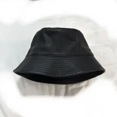 バケットハット　フェイクレザー　ブラック　黒　レザー