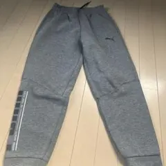 Puma グレー スウェットパンツ
