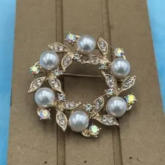 ✨あと3点✨リース型パールクリスタルブローチ　父の日