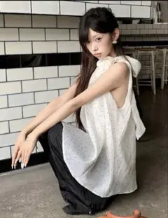 ホワイト ノースリーブ トップス リボン付き