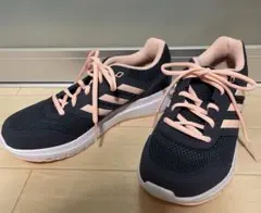 極美品 23.5㎝ adidas スニーカー