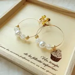 クラッシュビーズのフープピアス