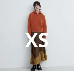 UNIQLO プレミアムラムハーフジップセーター　XS