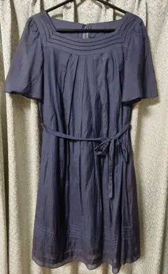 Sybilla 半袖 ひざ丈ワンピースのサムネイル