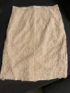 レース　タイトスカート