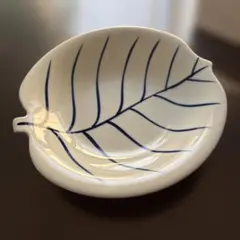 菓子鉢　茶道具　葉型陶器　青い線の葉脈模様　新品未使用品