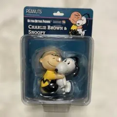 PEANUTS チャーリー・ブラウン & スヌーピー フィギュア